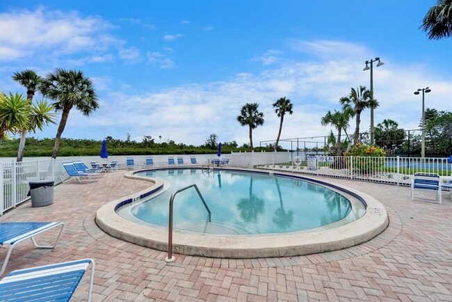 Building Photo - 18325 Gulf Blvd