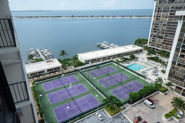 Building Photo - 1901 Brickell Ave