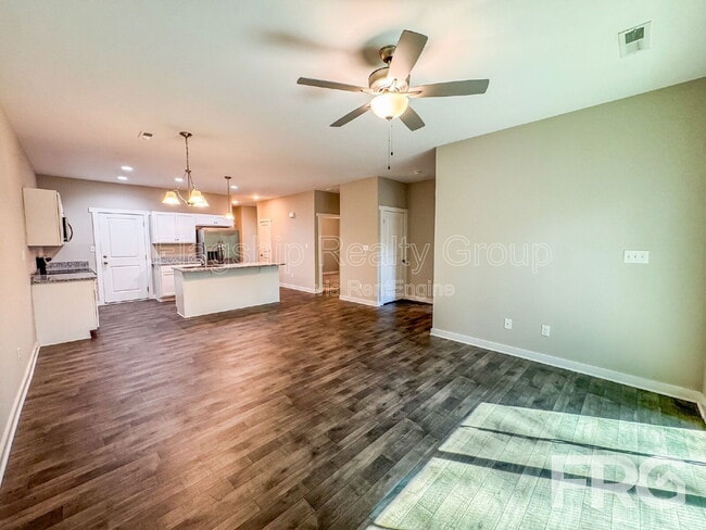 Building Photo - 1503 S Taylor St