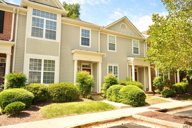 Building Photo - 1119 Somer Chase Ct