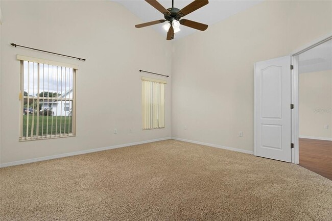 Building Photo - 2936 Twin Oaks Dr