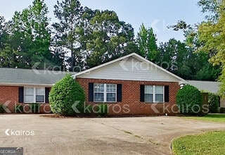 Building Photo - 200 Deer Pkwy