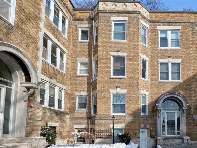 Building Photo - 21 Westbourne Terrace