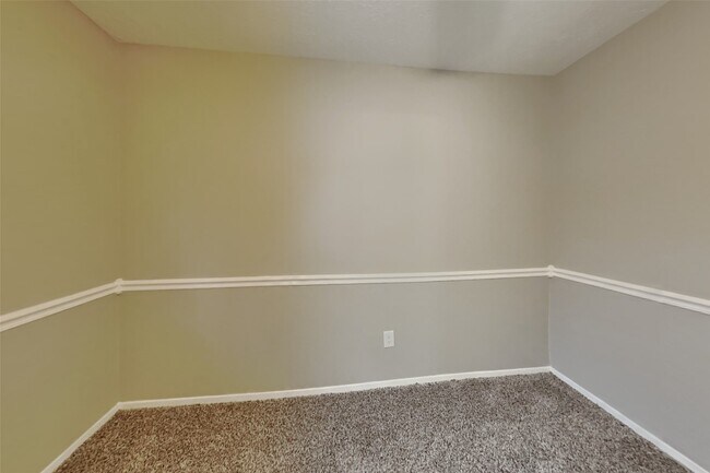 Building Photo - 4622 Pecan Grove Dr