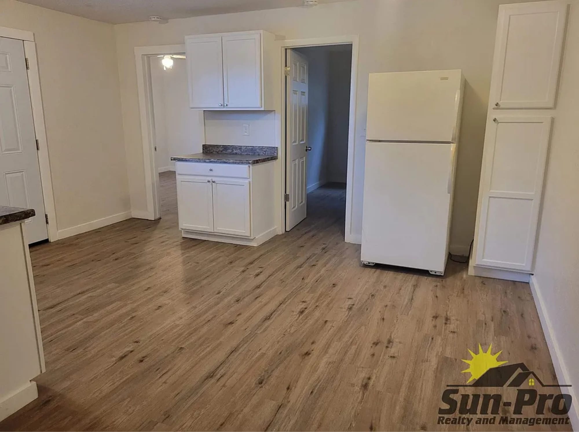 Building Photo - 708 Georgia St