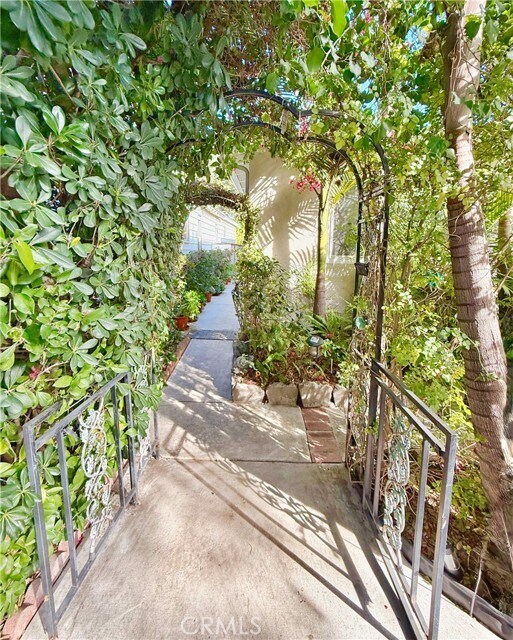 Building Photo - 4836 Ruth Ave