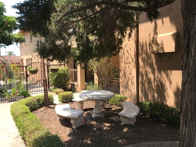 Building Photo - First Floor Room in an old convent--Females only