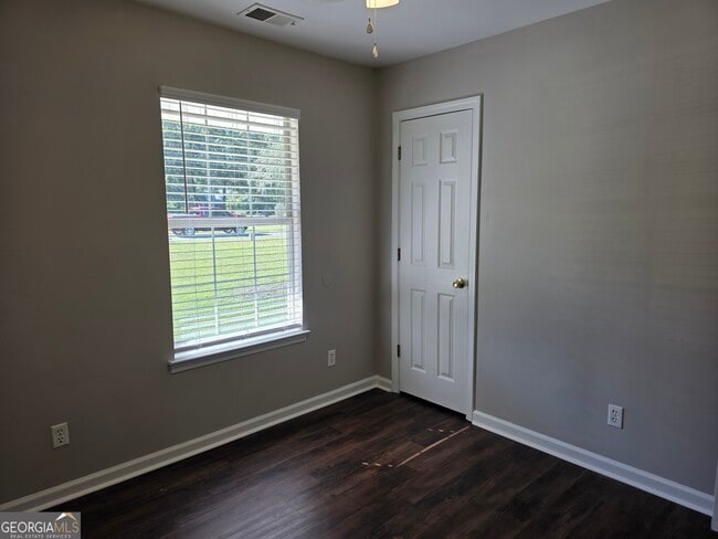 Building Photo - 109 Ashley Dr