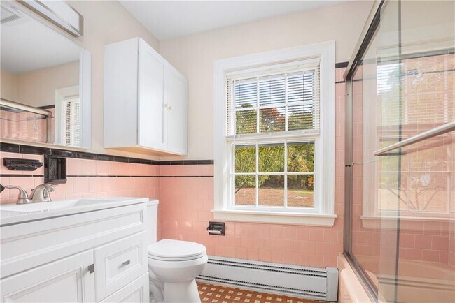 Building Photo - 286 Westcott Rd