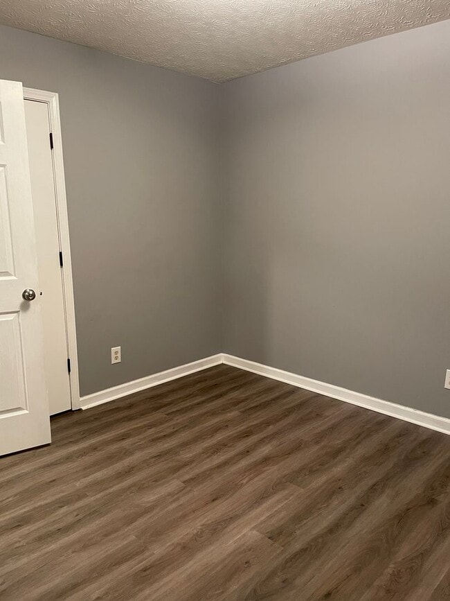 Building Photo - 107 Oliver St