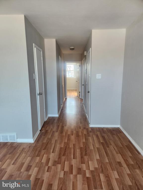 Building Photo - 228 Erica St