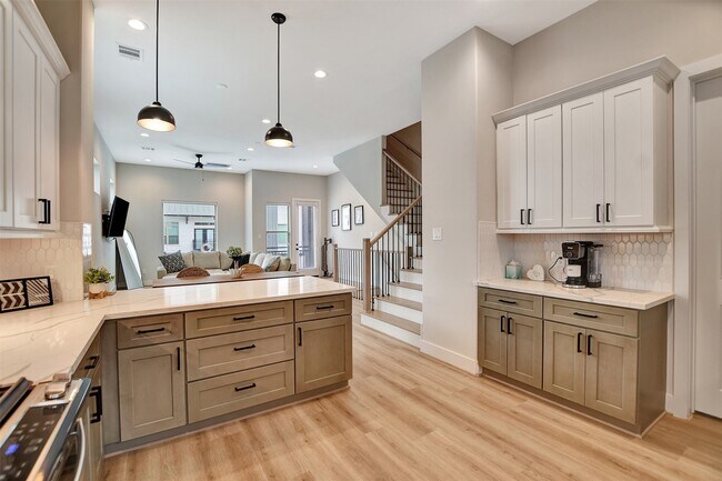 Building Photo - 3704 Creekmont Grn Ln