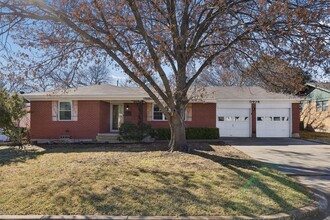 Building Photo - Charming 3-Bedroom, 2-Bath Home in an Established Haltom City Neighborhood