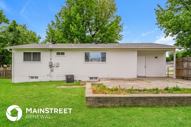 Building Photo - 2868 Essex St