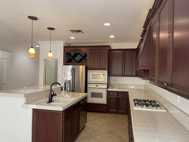 Building Photo - 171 Vista Cove Cir