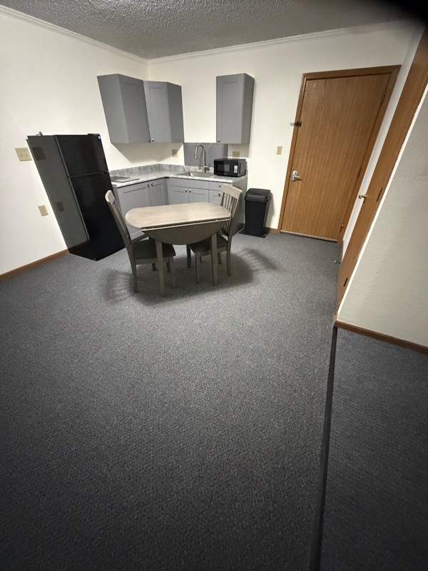 Building Photo - 604 S Polk St