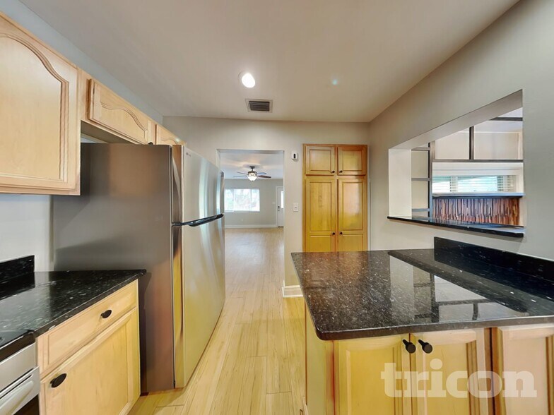 Building Photo - 1362 Admiral Woodson Ln