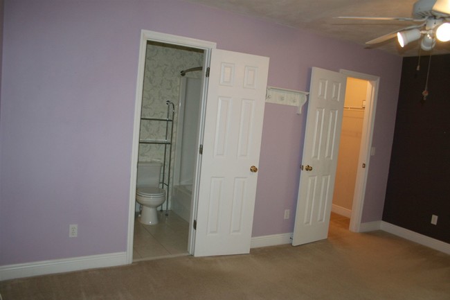 Building Photo - 3538 Chatelaine Ct
