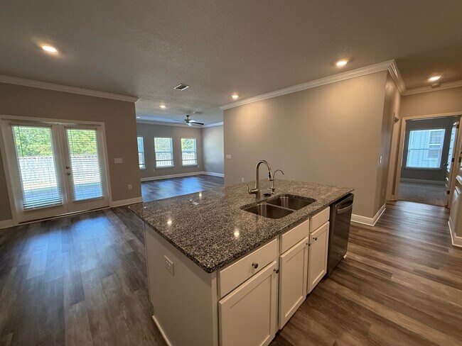 Building Photo - 491 Lightning Bug Ln