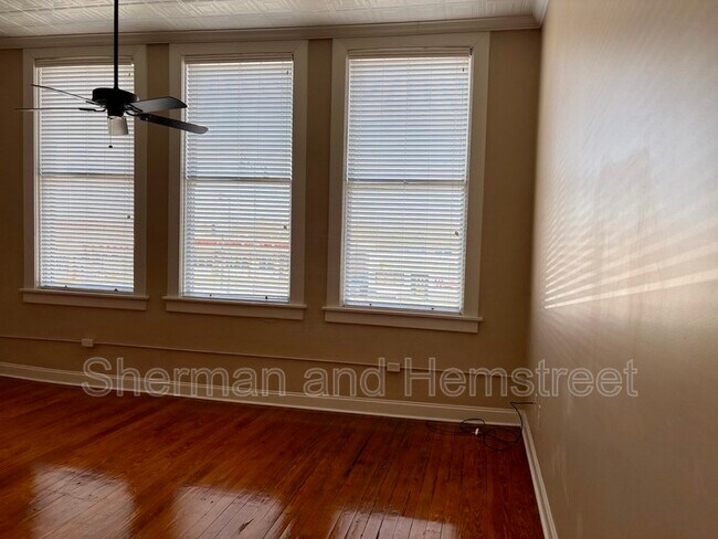 Building Photo - 1204 Broad St