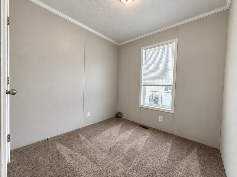 Building Photo - 12448 St Michel Ave