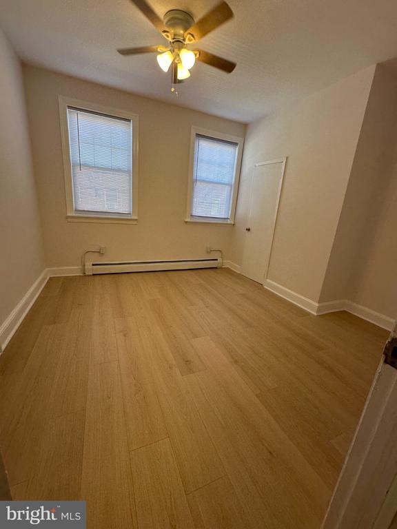 Building Photo - 3265 Edgemont St