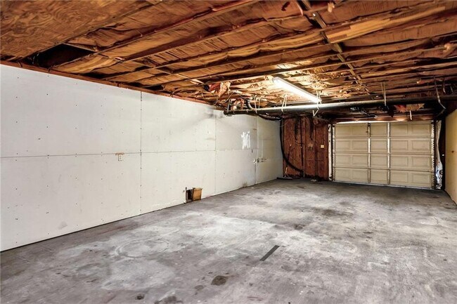 Building Photo - 2916 Jean Lafitte Pkwy