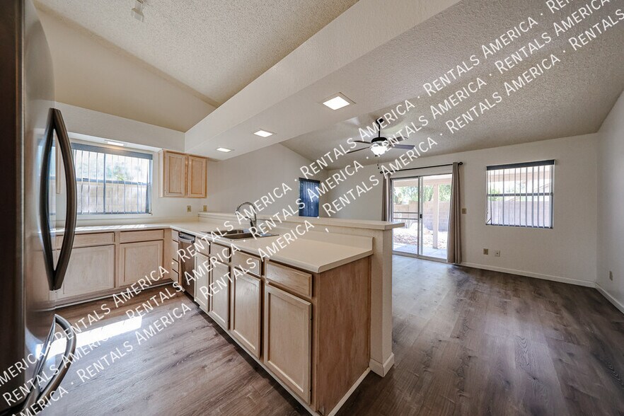 Building Photo - 12240 S 45th St