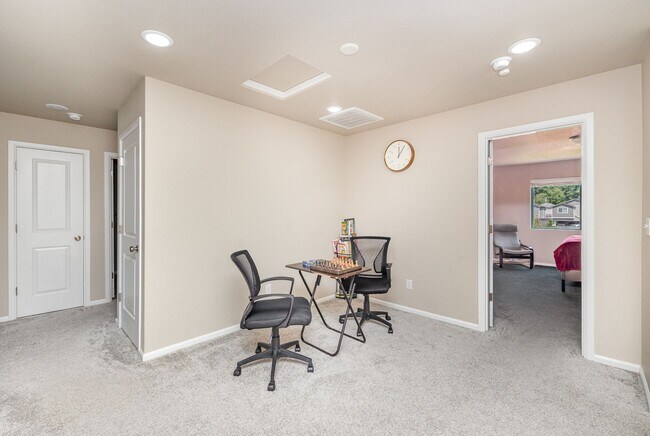 Building Photo - Charming 4-Bed | 2.5-Bath Home in Sultan $...