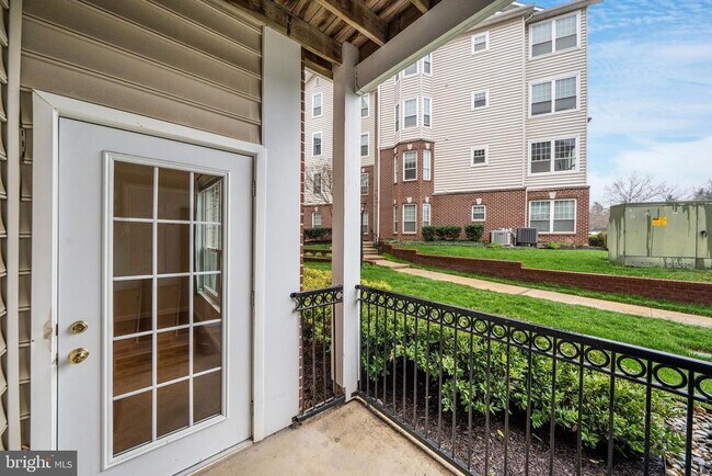 Building Photo - 1550 Spring Gate Dr.