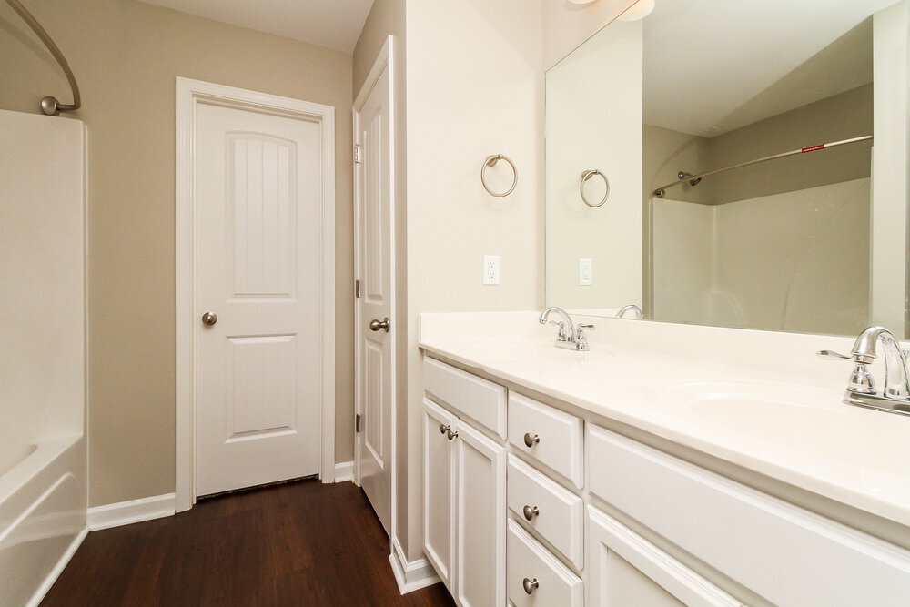 Building Photo - 1002 Chimalis Dr
