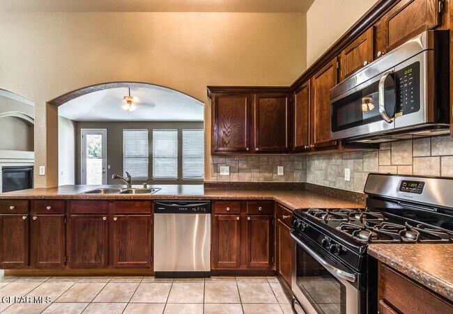 Building Photo - 12720 Cozy Prairie Ct