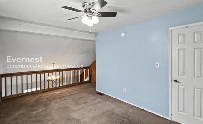 Building Photo - 3309 Pinewood Terrace