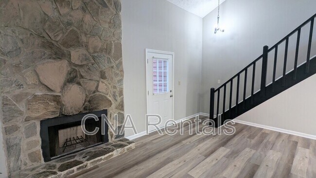 Building Photo - 1725 Wynndowne Trail