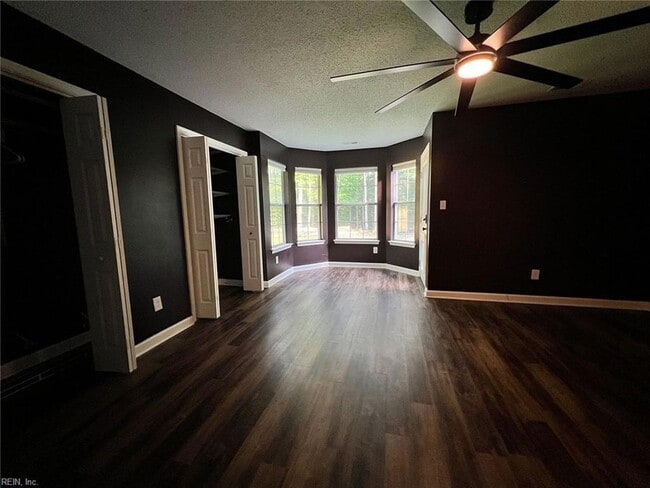 Building Photo - 120 Misty Ridge Ln