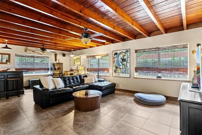 Building Photo - 2431 Overbrook St