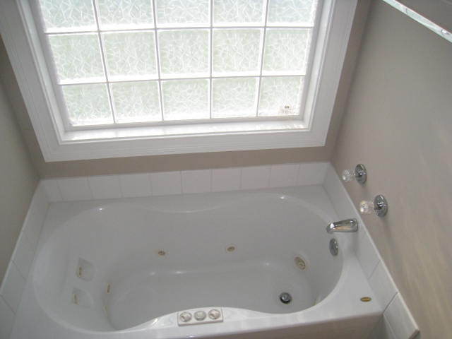Building Photo - Half off first full month rent move in special!