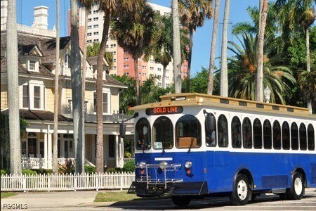 Building Photo - 2885 Palm Beach Blvd