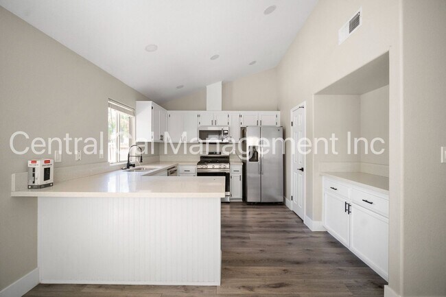 Building Photo - 5029 Trabuco Canyon Dr