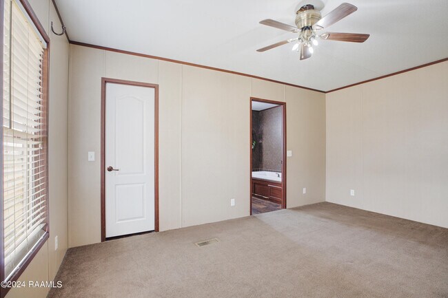 Building Photo - 5010 Rutten Rill Rd