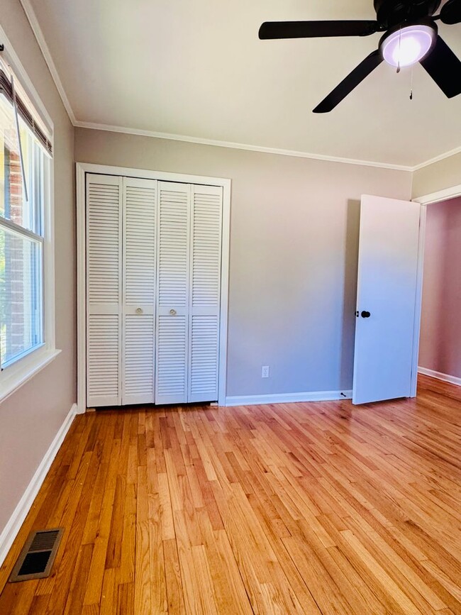 Building Photo - 4 BEDROOMS + 3 BATHS in Butner