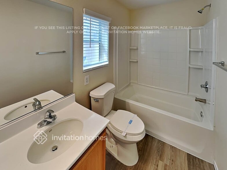 Building Photo - 701 Jewel Tower St