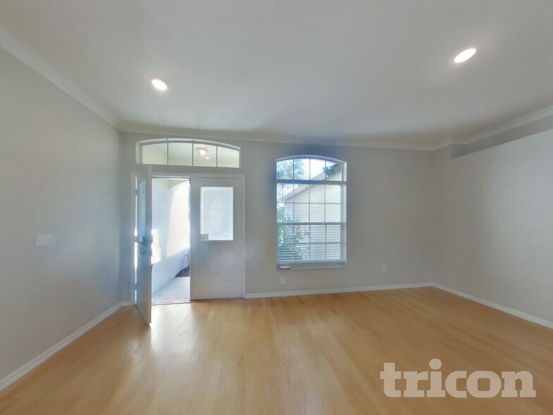 Building Photo - 29531 Allegro Dr