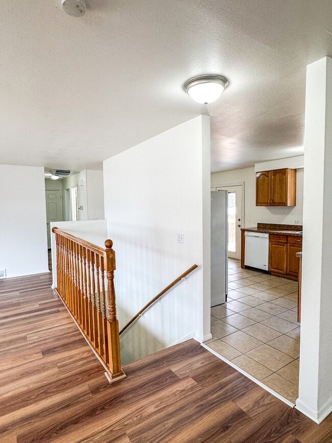 Building Photo - 5333 Peachwood Cir