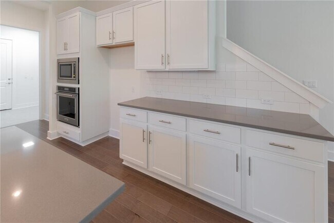 Building Photo - 1617 Woodwind Ln