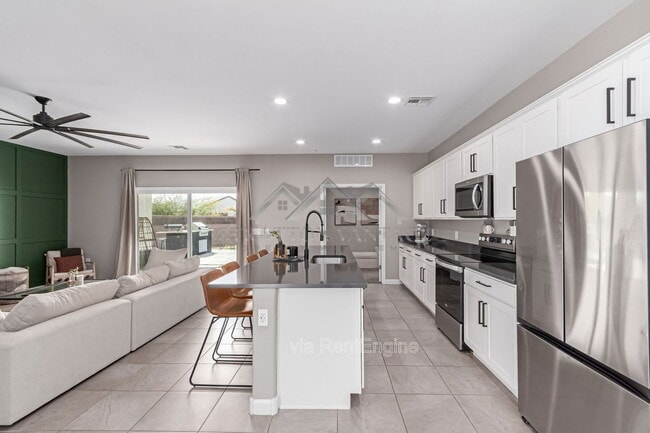 Building Photo - 36728 N Alderney Ct