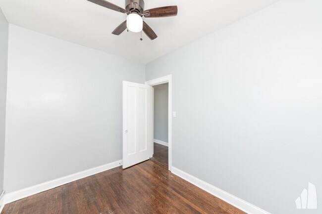 Building Photo - 3 bedroom in Evanston IL 60202