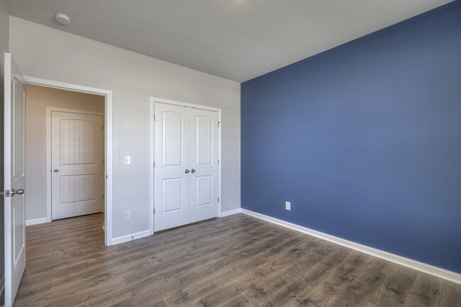 Building Photo - One level living!