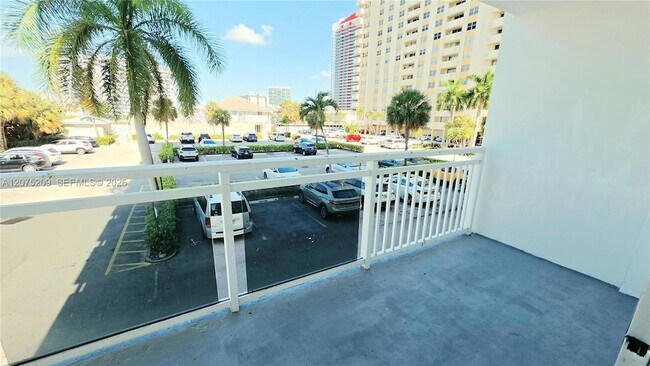 Building Photo - 1849 S Ocean Dr