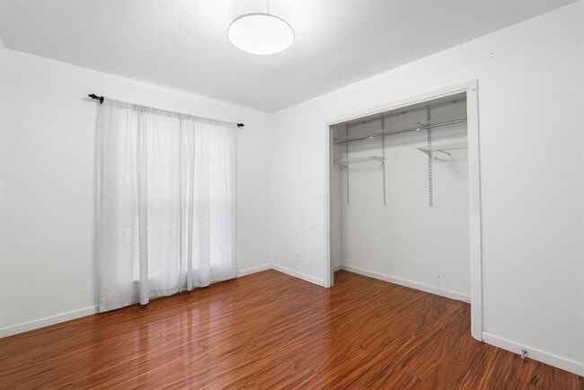 Building Photo - 508 Harway Ct